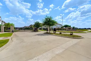 6811 Mirabeau Ln, Katy, TX 77493 - Photo 2