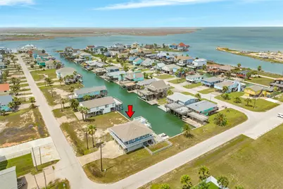 202 Schooner Drive, Freeport, TX 77541 - Photo 6