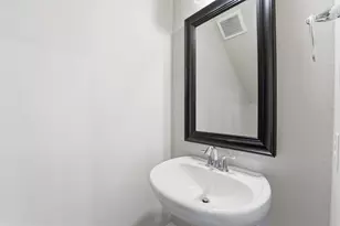 1121 Shepherd Oaks Dr, Houston, TX 77018 - Photo 6