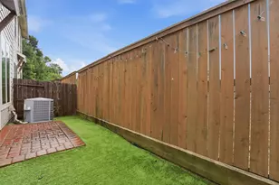 1121 Shepherd Oaks Dr, Houston, TX 77018 - Photo 26