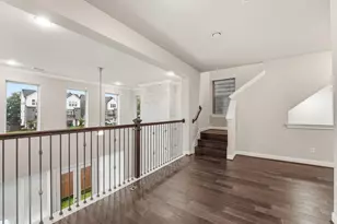 1121 Shepherd Oaks Dr, Houston, TX 77018 - Photo 12