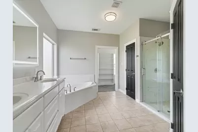 863 Bunkhouse Trail, Angleton, TX 77515 - Photo 16