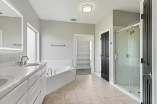 863 Bunkhouse Trail, Angleton, TX 77515 - Photo 16