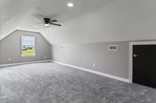 863 Bunkhouse Trail, Angleton, TX 77515 - Photo 32