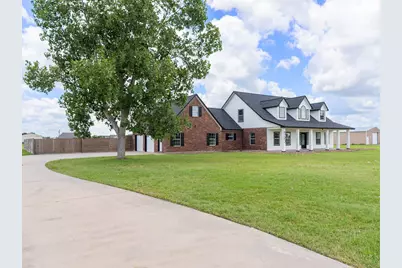 863 Bunkhouse Trail, Angleton, TX 77515 - Photo 36