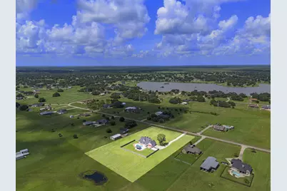 863 Bunkhouse Trail, Angleton, TX 77515 - Photo 34
