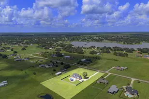 863 Bunkhouse Trail, Angleton, TX 77515 - Photo 34