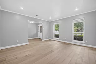 10118 Briar Forest Dr, Houston, TX 77042 - Photo 6