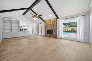 10118 Briar Forest Dr, Houston, TX 77042 - Photo 14