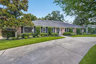 10118 Briar Forest Dr, Houston, TX 77042 - Photo 2