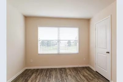 11930 Munich Drive, Houston, TX 77044 - Photo 12