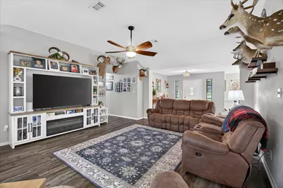 608 Lone Star Trail, Angleton, TX 77515 - Photo 12