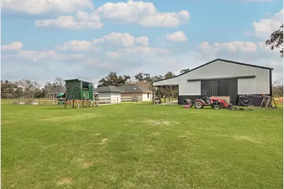 608 Lone Star Trail, Angleton, TX 77515 - Photo 36