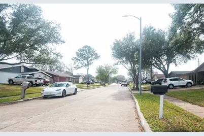 7206 La Granada Drive, Houston, TX 77083 - Photo 40