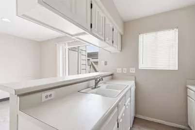 2120 Wilcrest Drive #108, Houston, TX 77042 - Photo 8