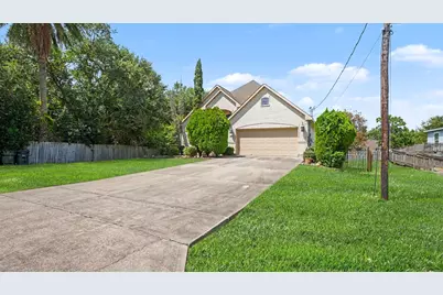 2424 Rue De Lafitte Drive, San Leon, TX 77539 - Photo 2