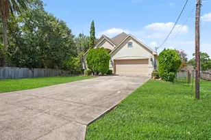 2424 Rue De Lafitte Dr, San Leon, TX 77539 - Photo 2