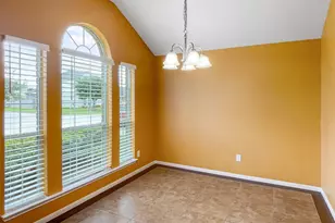9303 Daisy Cove Ln, Houston, TX 77064 - Photo 6