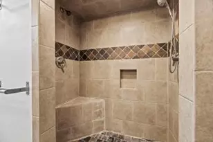 6413 Remlap St, Houston, TX 77055 - Photo 12