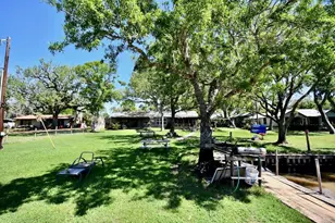 986 County Rd 297, Bay City, TX 77414 - Photo 4