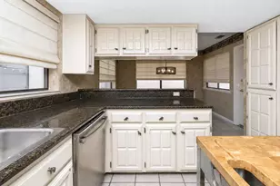 3479 Wellsprings Dr, San Antonio, TX 78230 - Photo 10