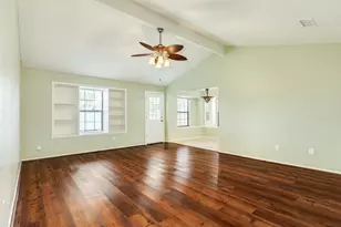 47 Wagon Ln Loop, Angleton, TX 77515 - Photo 10