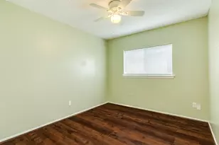 47 Wagon Ln Loop, Angleton, TX 77515 - Photo 24