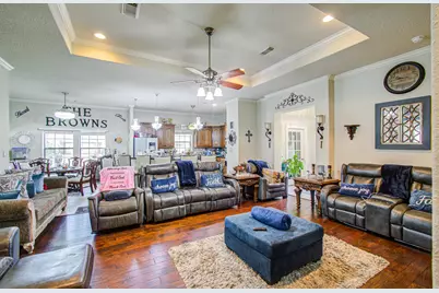 101 Pintail Drive, Clute, TX 77531 - Photo 10