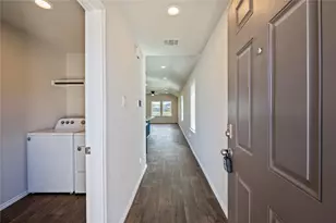 16764 Lonely Pines Dr, Conroe, TX 77302 - Photo 2