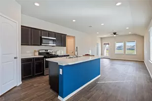 16764 Lonely Pines Dr, Conroe, TX 77302 - Photo 4