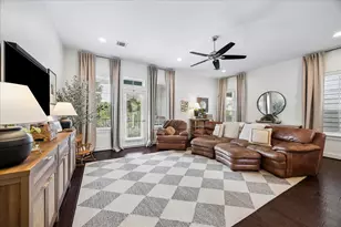 2416 Couch St, Houston, TX 77008 - Photo 2