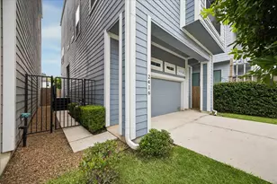 2416 Couch St, Houston, TX 77008 - Photo 8