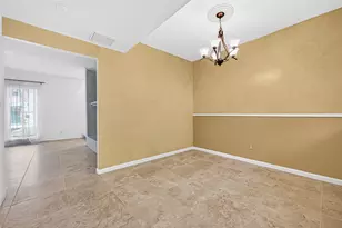 10712 Briar Forest Dr, Houston, TX 77042 - Photo 12