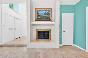 10712 Briar Forest Dr, Houston, TX 77042 - Photo 10