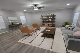 4323 Marina St, Houston, TX 77007 - Photo 2