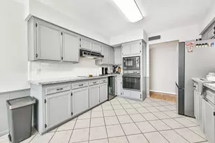 501 12th Ave N, Texas City, TX 77590 - Photo 10