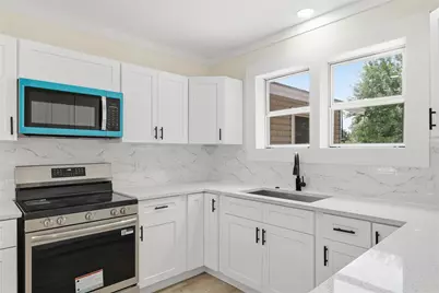 1701 N East Street, Victoria, TX 77901 - Photo 8