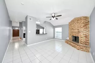 10011 Berry Limb Dr, Houston, TX 77099 - Photo 6