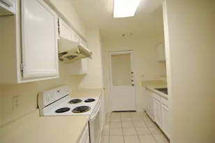 43 E Park W Dr, Houston, TX 77072 - Photo 6