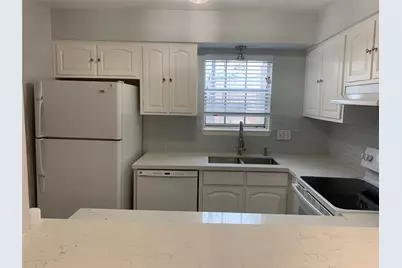 873A Wax Myrtle Lane #A, Houston, TX 77079 - Photo 4