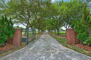 1608 Krenek Rd, Crosby, TX 77532 - Photo 1