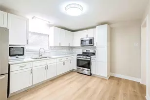 1315 Scott St, La Marque, TX 77568 - Photo 1