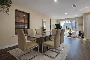 54 Campeche Cir, Galveston, TX 77554 - Photo 4