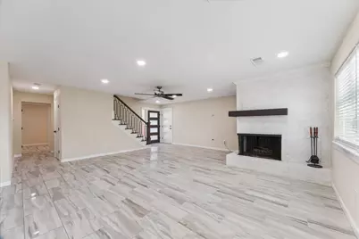 813 W Galveston Street, League City, TX 77573 - Photo 6
