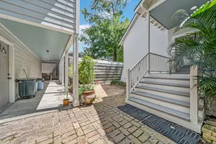 2009 Arlington St, Houston, TX 77008 - Photo 8