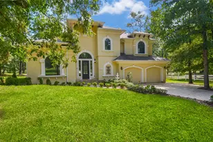 8912 Forest Lake Dr, Montgomery, TX 77316 - Photo 2