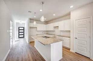 13306 Hayden Peak Dr, Iowa Colony, TX 77583 - Photo 6