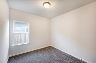 13306 Hayden Peak Dr, Iowa Colony, TX 77583 - Photo 10