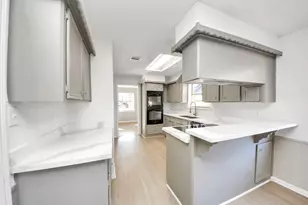 6222 Vickijohn Dr, Houston, TX 77096 - Photo 12