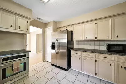 2707 Wildridge Drive, Houston, TX 77339 - Photo 10